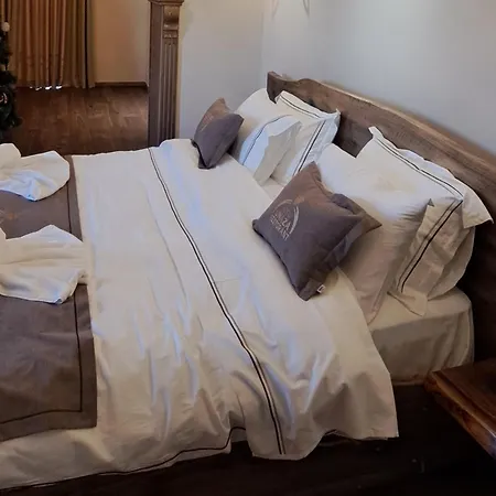 Restorant Unaza 5* Voskopoje