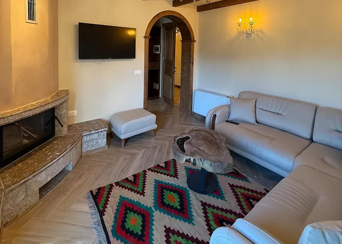 Hotel Restorant Unaza Voskopoje